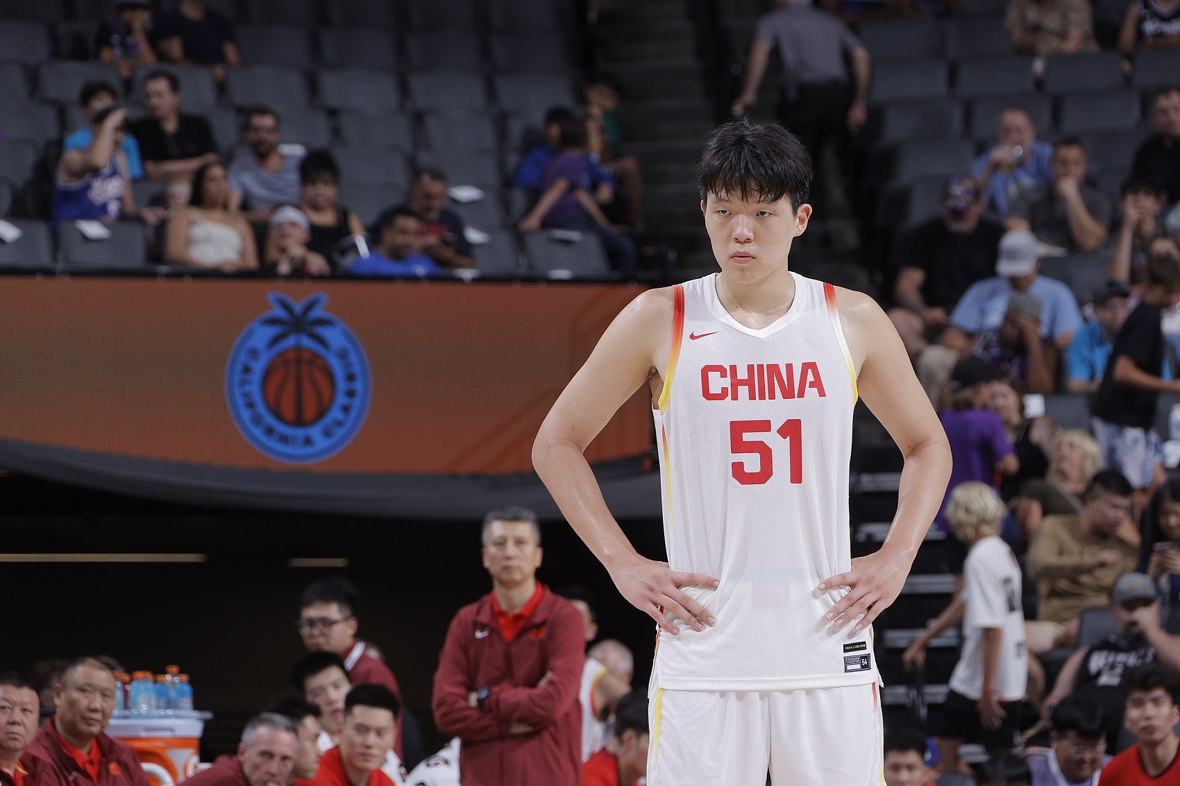 烤肉姐：有两个NBA球员赛后给我发短信 问为什么杨瀚森不来NBA